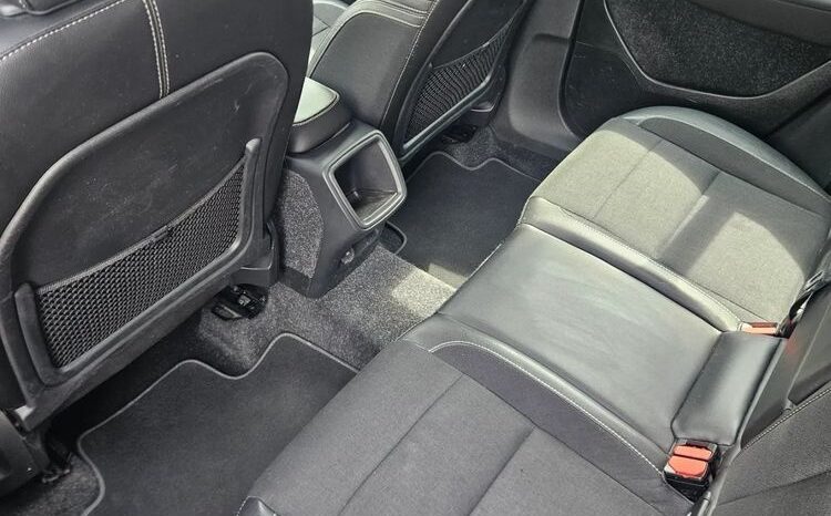 VOLVO XC 40 | FWD (przód) | Automatyczna | 149 KM | Czarny full