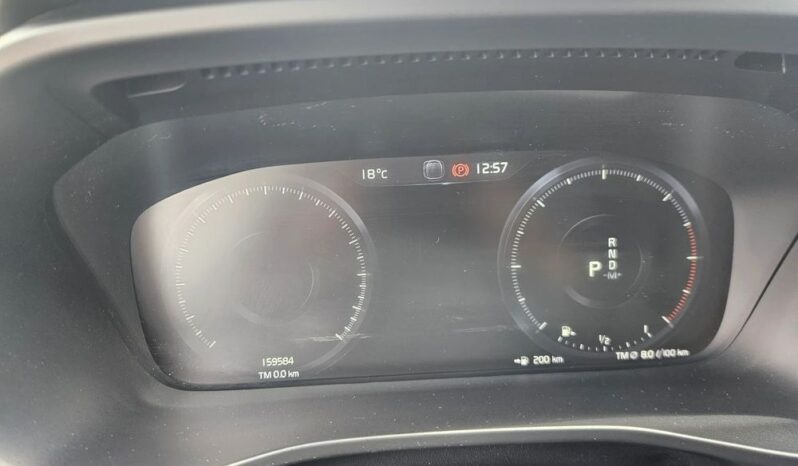 VOLVO XC 40 | FWD (przód) | Automatyczna | 149 KM | Czarny full