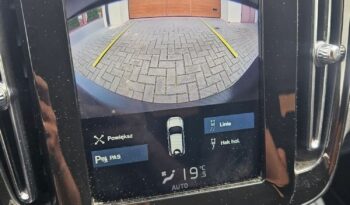 VOLVO XC 40 | FWD (przód) | Automatyczna | 149 KM | Czarny full