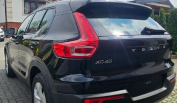 VOLVO XC 40 | FWD (przód) | Automatyczna | 149 KM | Czarny full
