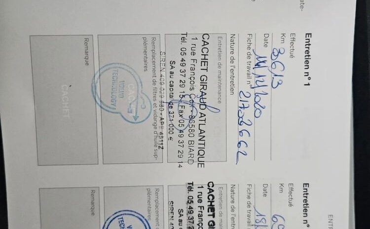 VOLVO XC 40 | FWD (przód) | Automatyczna | 149 KM | Czarny full