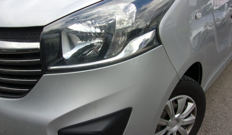 OPEL Vivaro | FWD (przód) | Manualna | 125 KM | Szary full