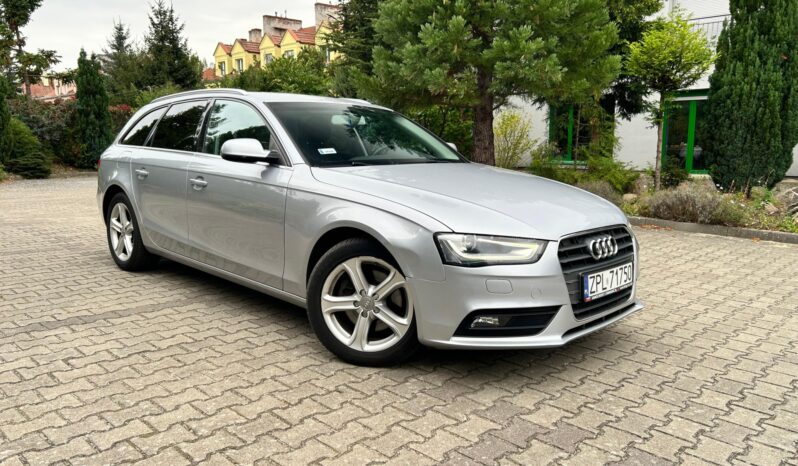 AUDI A4  | FWD (przód) | Automatyczna | 170 KM | Srebrny