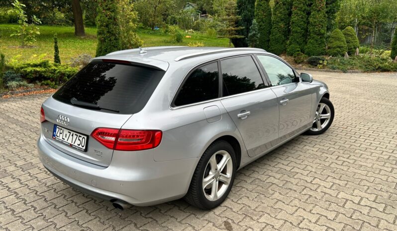 AUDI A4  | FWD (przód) | Automatyczna | 170 KM | Srebrny full