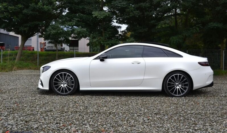 MERCEDES-BENZ Klasa E | RWD (tył) | Automatyczna | 245 KM | Biały full