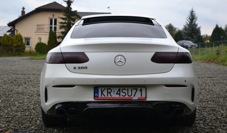 MERCEDES-BENZ Klasa E | RWD (tył) | Automatyczna | 245 KM | Biały full
