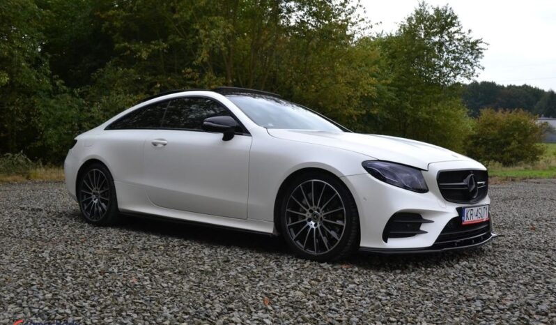 MERCEDES-BENZ Klasa E | RWD (tył) | Automatyczna | 245 KM | Biały full