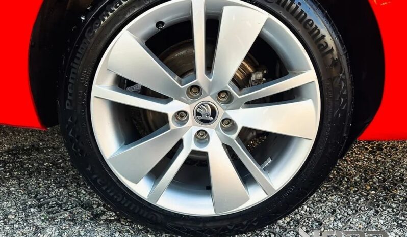 SKODA Superb  | FWD (przód) | Automatyczna | 150 KM | Czerwony full