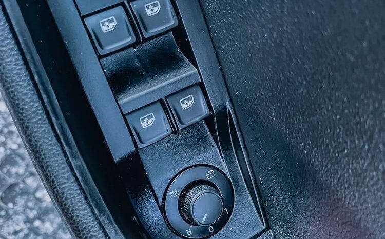 SKODA Superb  | FWD (przód) | Automatyczna | 150 KM | Czerwony full