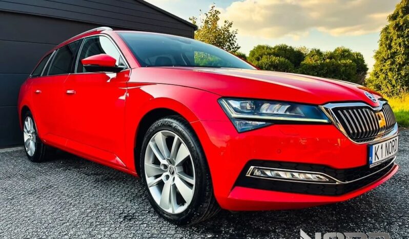 SKODA Superb  | FWD (przód) | Automatyczna | 150 KM | Czerwony full