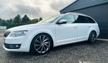 SKODA Octavia  | 4×4 (stały) | Automatyczna | 180 KM | Biały full
