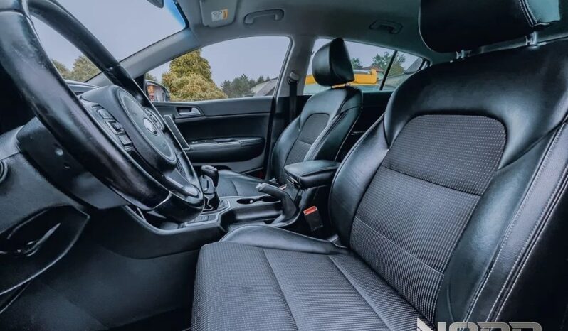 KIA Sportage  | FWD (przód) | Manualna | 115 KM | Srebrny full