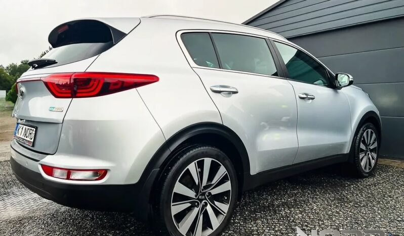 KIA Sportage  | FWD (przód) | Manualna | 115 KM | Srebrny full