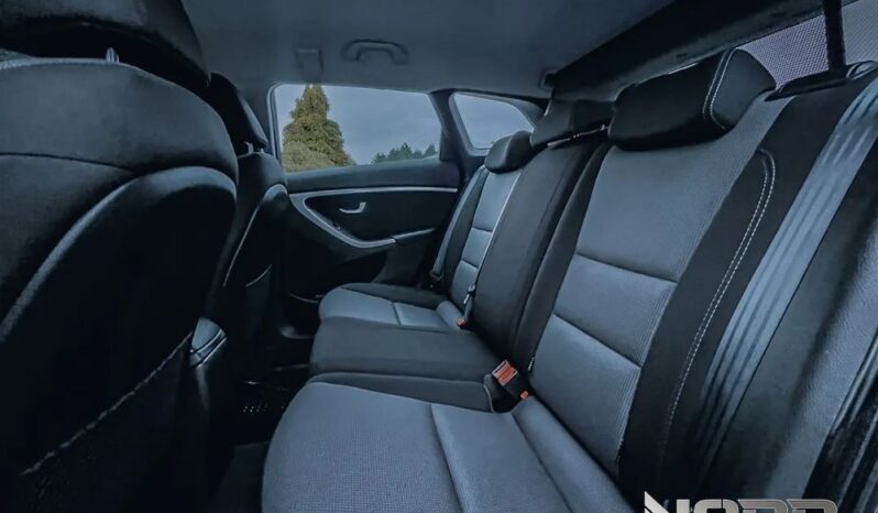 HYUNDAI I30  | FWD (przód) | Manualna | 110 KM | Brązowy full