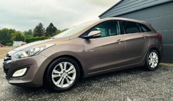 HYUNDAI I30  | FWD (przód) | Manualna | 110 KM | Brązowy full