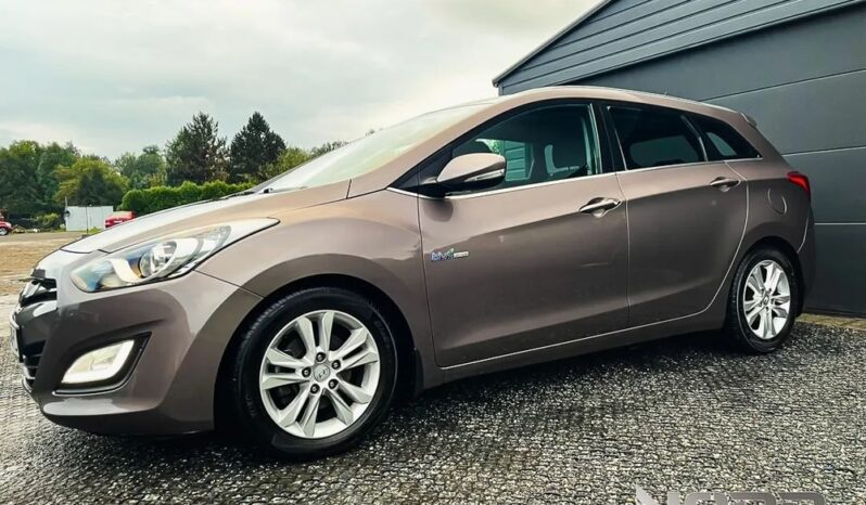 HYUNDAI I30  | FWD (przód) | Manualna | 110 KM | Brązowy full