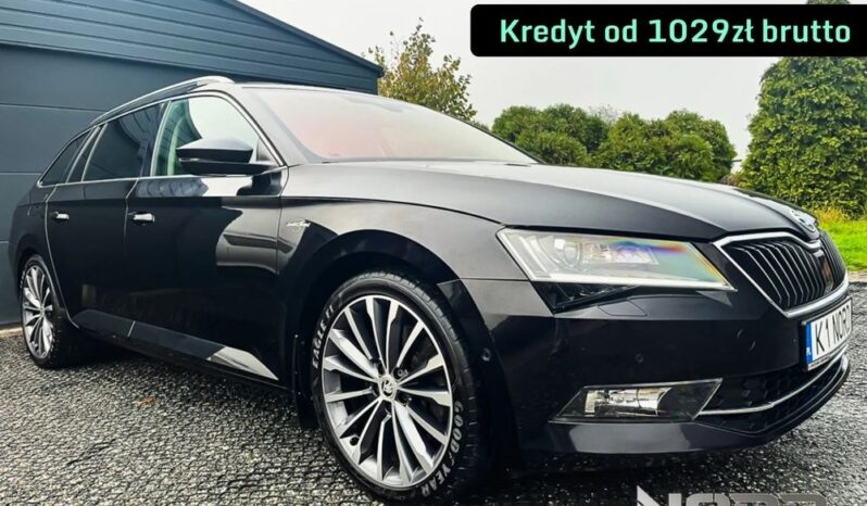 Skoda Superb  | 4X4 (Stały) | Automatyczna | 280 Km | Czarny