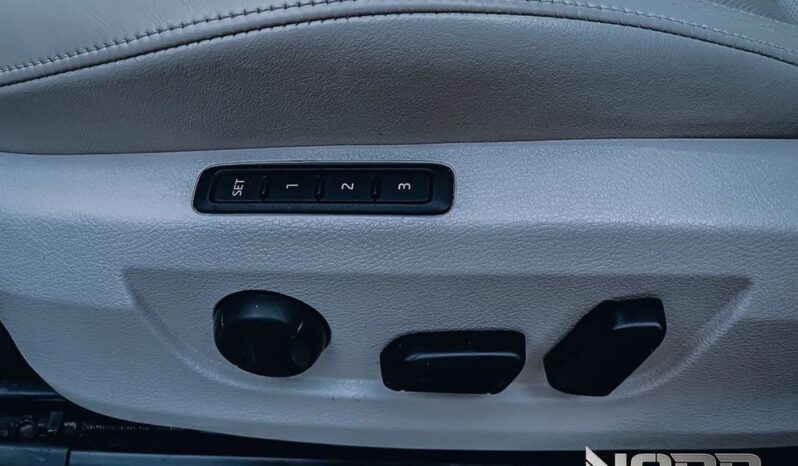 SKODA Superb  | 4×4 (stały) | Automatyczna | 280 KM | Czarny full