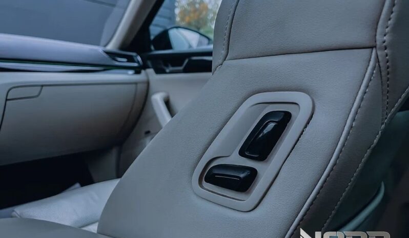 SKODA Superb  | 4×4 (stały) | Automatyczna | 280 KM | Czarny full
