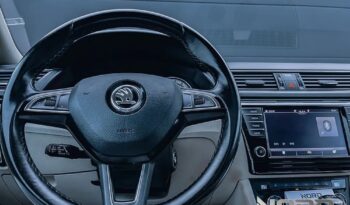 SKODA Superb  | 4×4 (stały) | Automatyczna | 280 KM | Czarny full