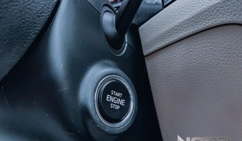 SKODA Superb  | 4×4 (stały) | Automatyczna | 280 KM | Czarny full