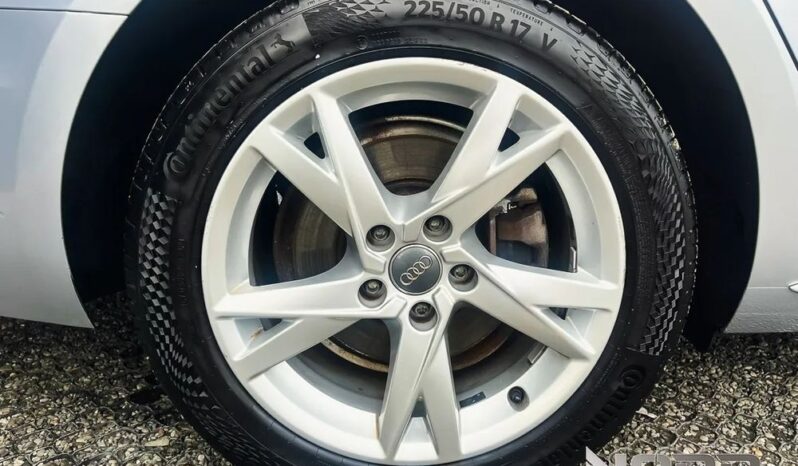 AUDI A4  | FWD (przód) | Manualna | 150 KM | Srebrny full