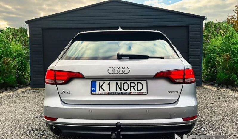 AUDI A4  | FWD (przód) | Manualna | 150 KM | Srebrny full