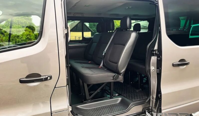 OPEL Vivaro | FWD (przód) | Manualna | 145 KM | Szary full