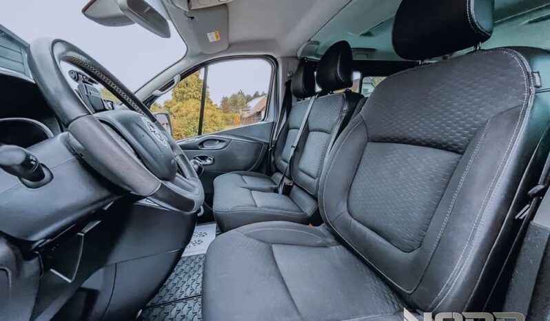 OPEL Vivaro | FWD (przód) | Manualna | 145 KM | Szary full