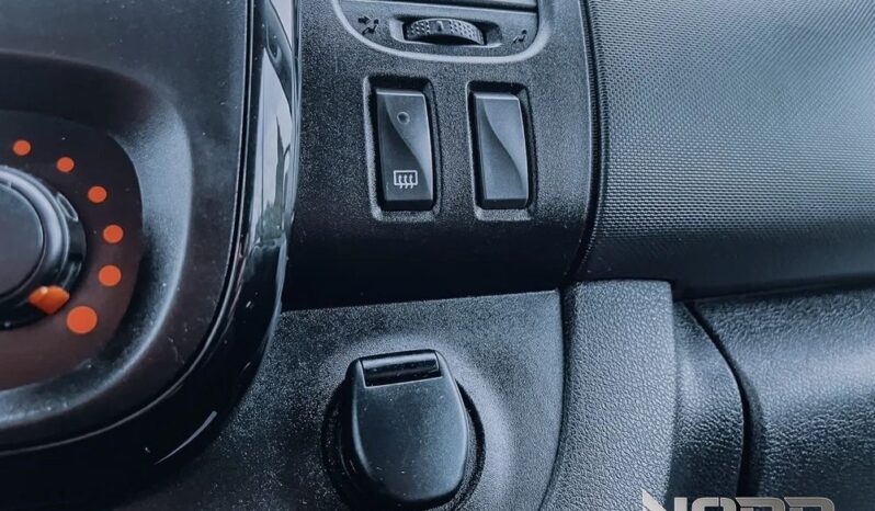 OPEL Vivaro | FWD (przód) | Manualna | 145 KM | Szary full