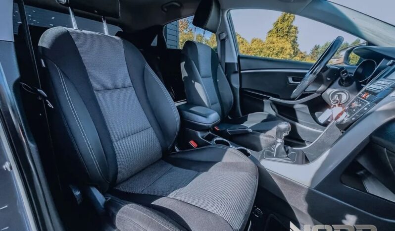 HYUNDAI I30  | FWD (przód) | Manualna | 100 KM | Szary full