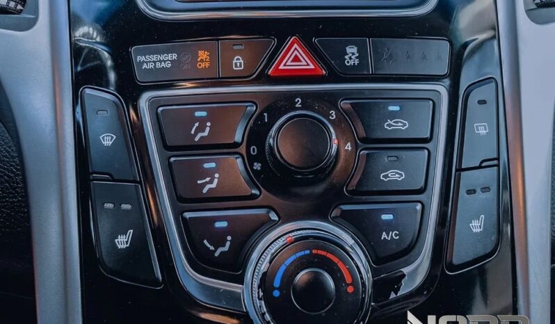 HYUNDAI I30  | FWD (przód) | Manualna | 100 KM | Szary full