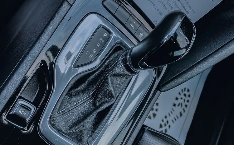 OPEL Insignia  | FWD (przód) | Automatyczna | 165 KM | Szary full