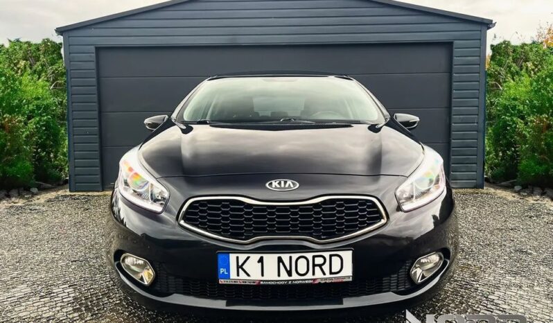 KIA Ceed  | FWD (przód) | Manualna | 110 KM | Czarny full