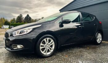 KIA Ceed  | FWD (przód) | Manualna | 110 KM | Czarny full