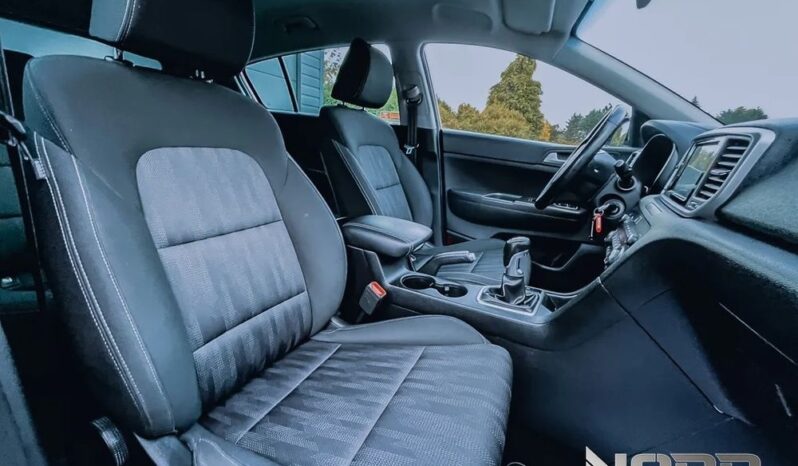 KIA Sportage  | FWD (przód) | Manualna | 132 KM | Czerwony full