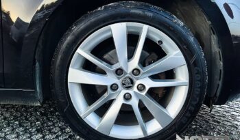 SKODA Octavia  | 4×4 (stały) | Automatyczna | 150 KM | Czarny full