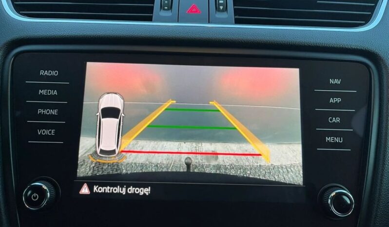 SKODA Octavia  | 4×4 (stały) | Automatyczna | 150 KM | Czarny full