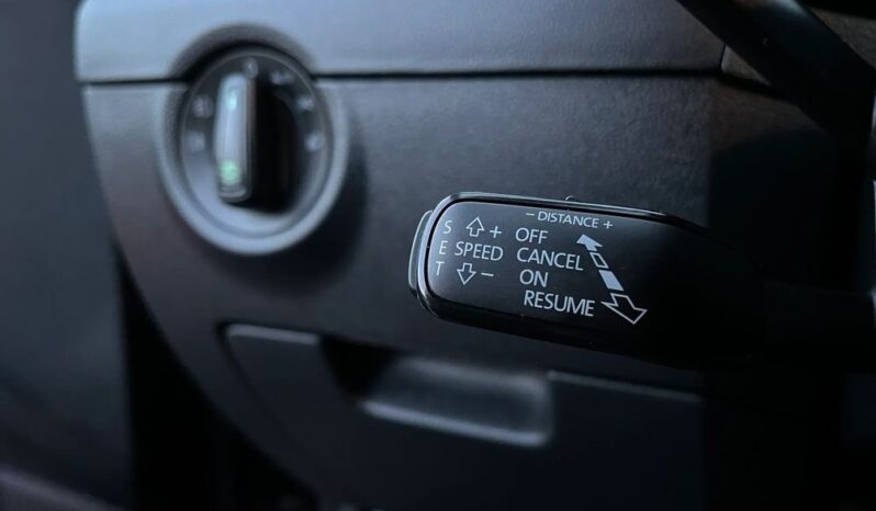 SKODA Octavia  | 4×4 (stały) | Automatyczna | 150 KM | Czarny full