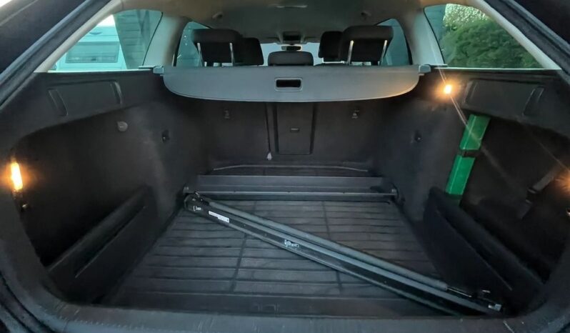 SKODA Octavia  | 4×4 (stały) | Automatyczna | 150 KM | Czarny full