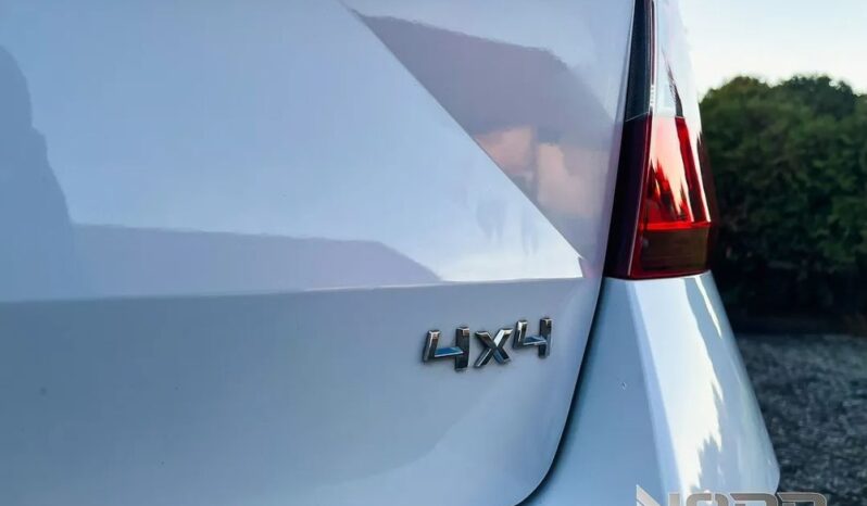 SKODA Octavia  | 4×4 (stały) | Automatyczna | 184 KM | Biały full