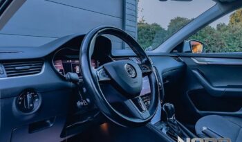 SKODA Octavia  | 4×4 (stały) | Automatyczna | 184 KM | Biały full