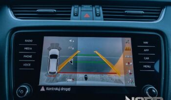 SKODA Octavia  | 4×4 (stały) | Automatyczna | 184 KM | Biały full