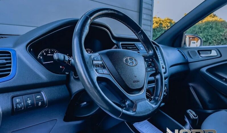 HYUNDAI i20  | FWD (przód) | Manualna | 100 KM | Biały full