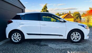 HYUNDAI i20  | FWD (przód) | Manualna | 100 KM | Biały full