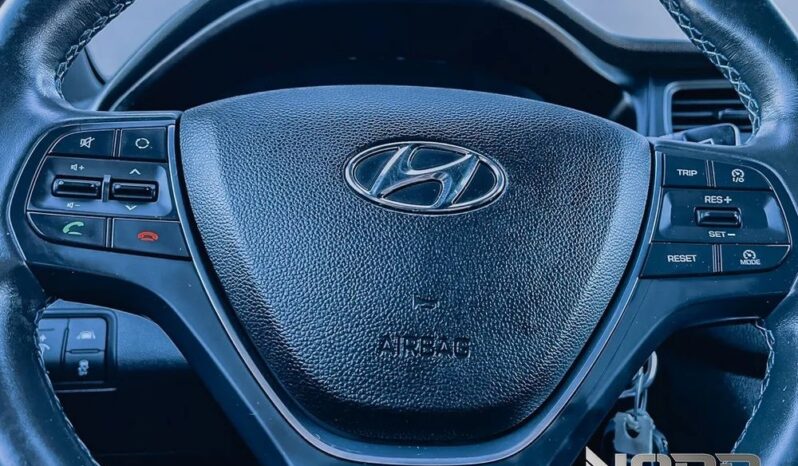 HYUNDAI i20  | FWD (przód) | Manualna | 100 KM | Biały full