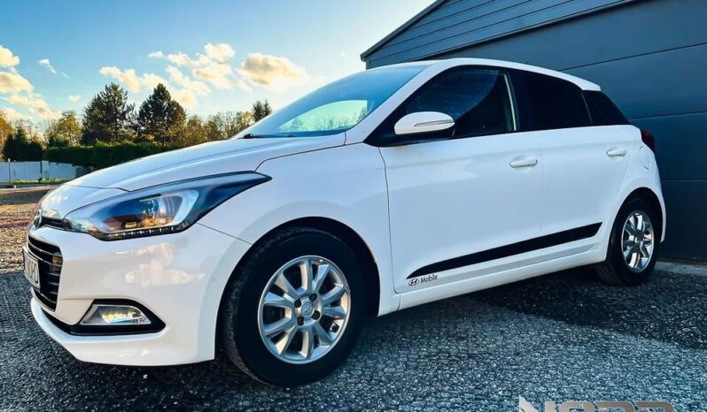 HYUNDAI i20  | FWD (przód) | Manualna | 100 KM | Biały full