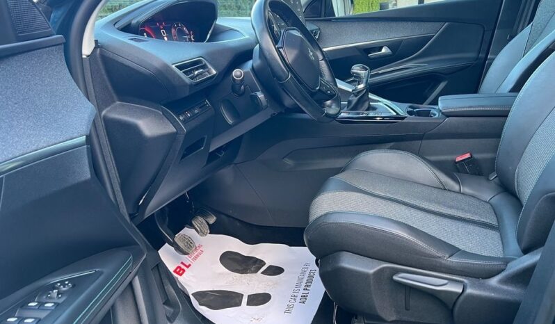 PEUGEOT 3008  | FWD (przód) | Manualna | 130 KM | Niebieski full