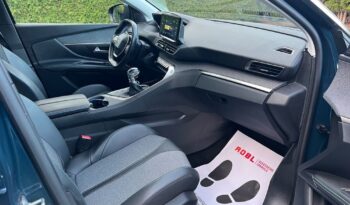 PEUGEOT 3008  | FWD (przód) | Manualna | 130 KM | Niebieski full