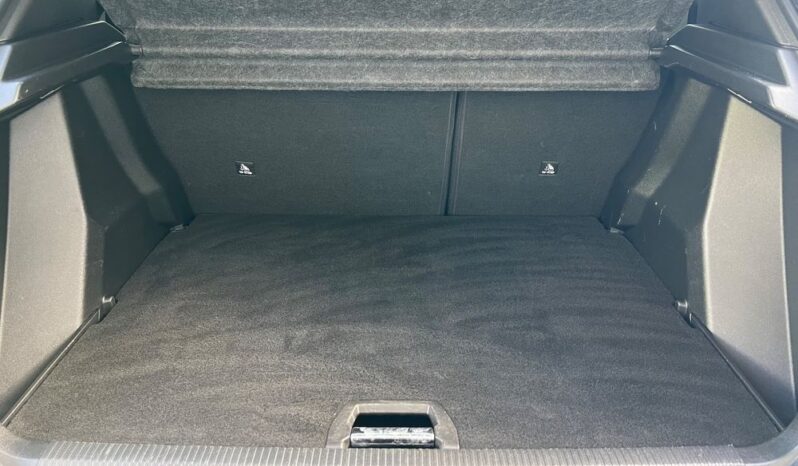 PEUGEOT 2008  | FWD (przód) | Automatyczna | 130 KM | Biały full